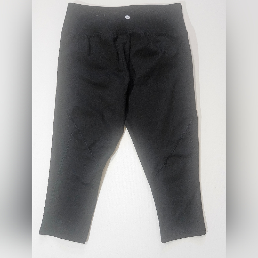 Livi Active Capri Leggings Womens Size 14/16 Black Mid Rise Activewear Pants - Picture 4 of 6